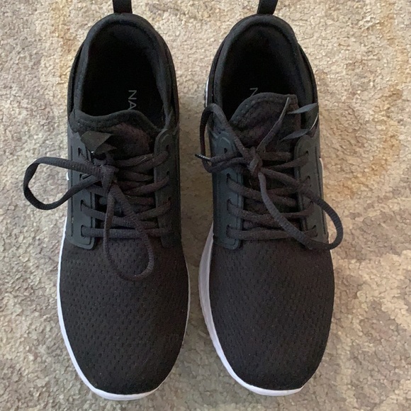 Nautica shoes Men’s size 9.5 - Picture 2 of 5